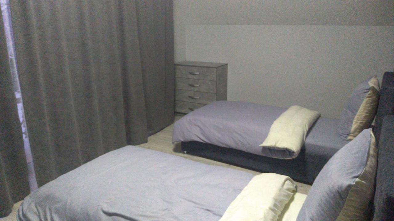 Uzhorod 3 Room Lovely House Экстерьер фото