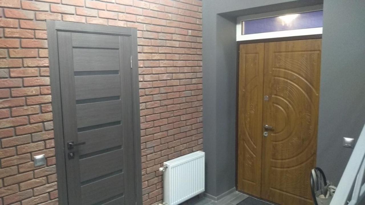 Uzhorod 3 Room Lovely House Экстерьер фото